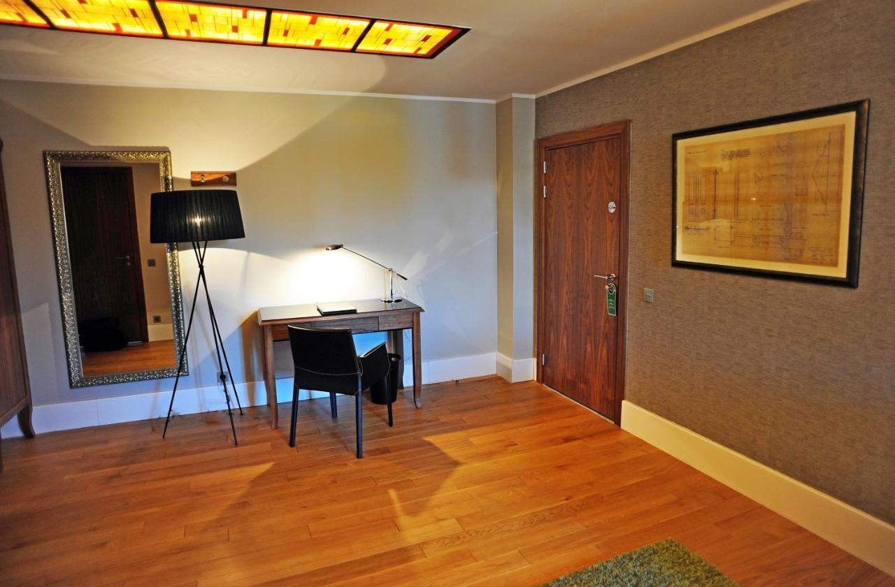 Hotel Zamek Lubliniec Luaran gambar